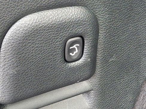 Used 2020 Jeep Grand Cherokee Altitude image 31