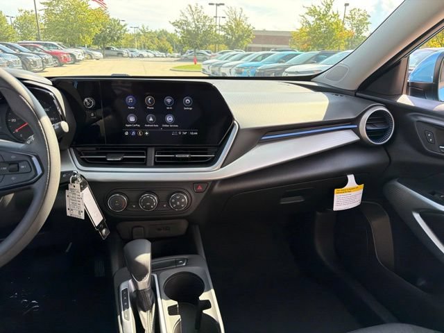 New 2026 Chevrolet Trax LS w/ LS Convenience Package FWD image 23