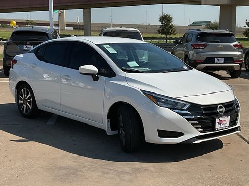 New 2025 Nissan Versa SV w/ Trunk Package image 4