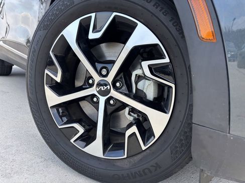 Used 2023 Kia Sportage EX image 7