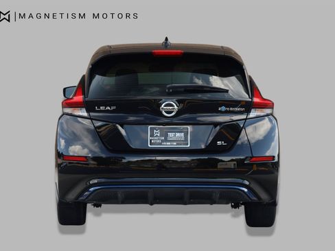 Used 2018 Nissan Leaf SL w/ SL Technology Package FWD image 8