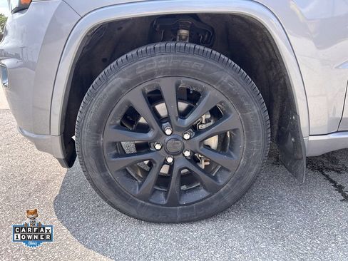 Used 2019 Jeep Grand Cherokee Altitude AWD/4WD image 34