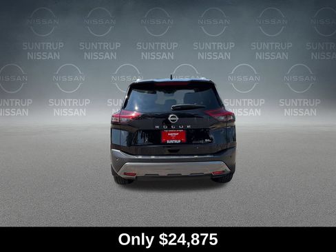 Used 2023 Nissan Rogue SL w/ SL Premium Package FWD image 4