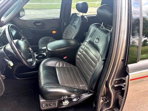 Used 2002 Ford F150 Harley-Davidson image 14