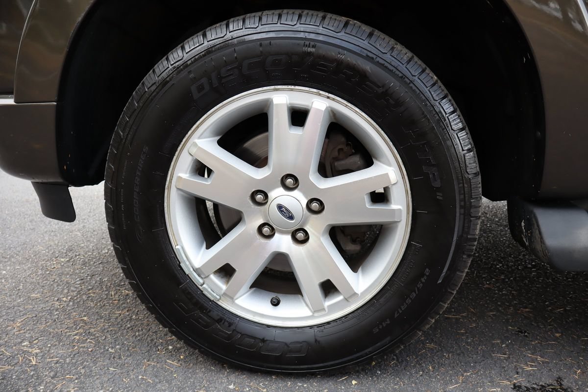 Used 2008 Ford Explorer XLT AWD/4WD image 40