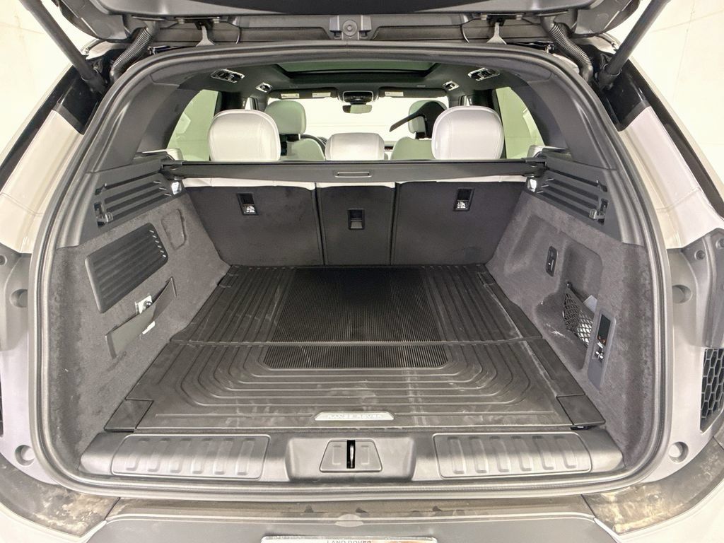 New 2026 Land Rover Range Rover Sport SE AWD/4WD image 27
