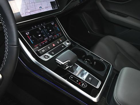 Used 2026 Audi Q7 2.0T Premium Plus w/ Premium Plus Package AWD/4WD image 41