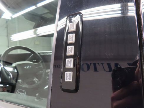 Used 2023 Ford F250 Lariat w/ Lariat Ultimate Package image 61