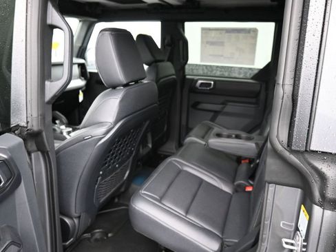 New 2025 Ford Bronco Badlands image 19