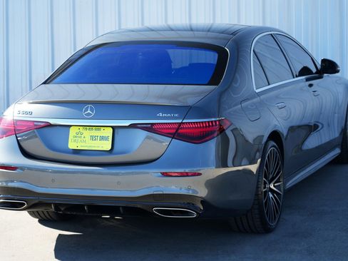 Used 2022 Mercedes-Benz S 500 4MATIC w/ AMG Line Package image 59