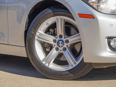 Used 2014 BMW 320i Sedan image 3