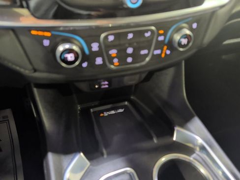 Used 2023 Chevrolet Traverse High Country AWD/4WD image 26