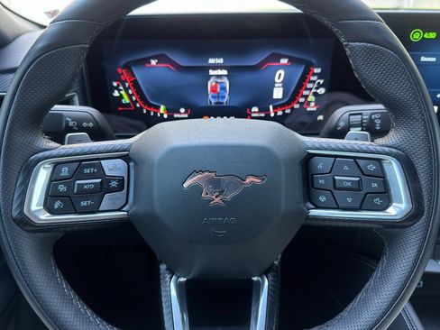 Used 2025 Ford Mustang GT Premium RWD image 23