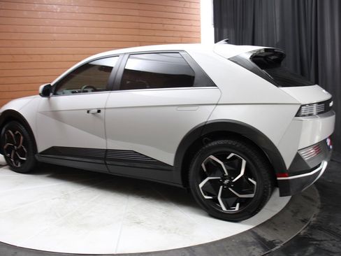 Used 2024 Hyundai Ioniq 5 SEL image 8