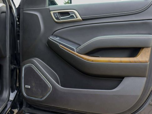 Used 2019 GMC Yukon XL Denali image 38