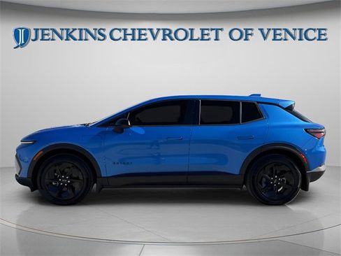 New 2026 Chevrolet Equinox EV LT w/ Midnight Package image 2