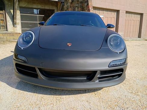Used 2005 Porsche 911 Carrera S image 3