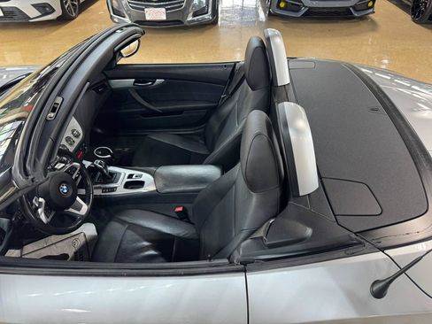 Used 2009 BMW Z4 sDrive35i RWD image 32