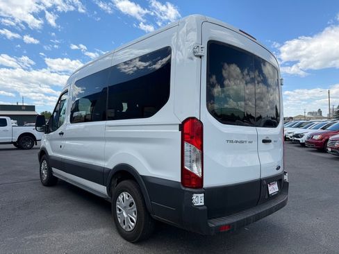 Used 2017 Ford Transit 150 XLT RWD image 3