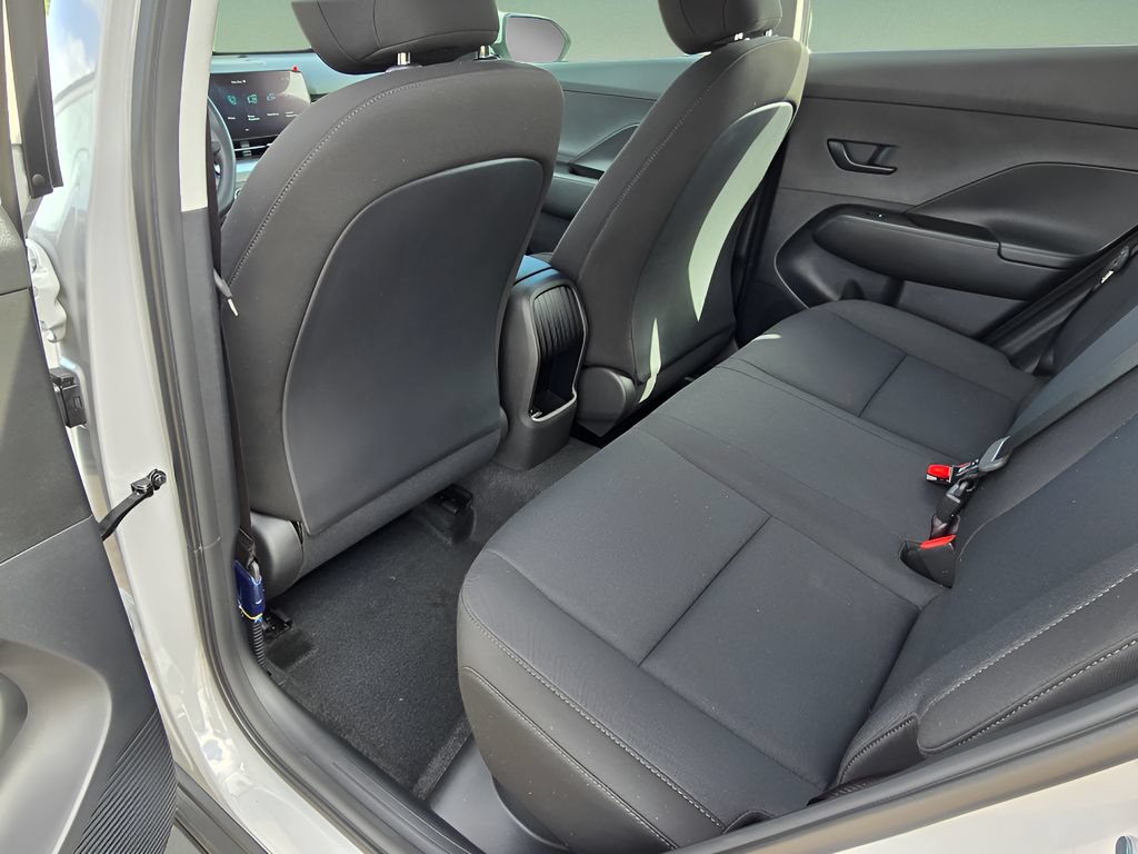 Used 2026 Hyundai Kona SE AWD/4WD image 16