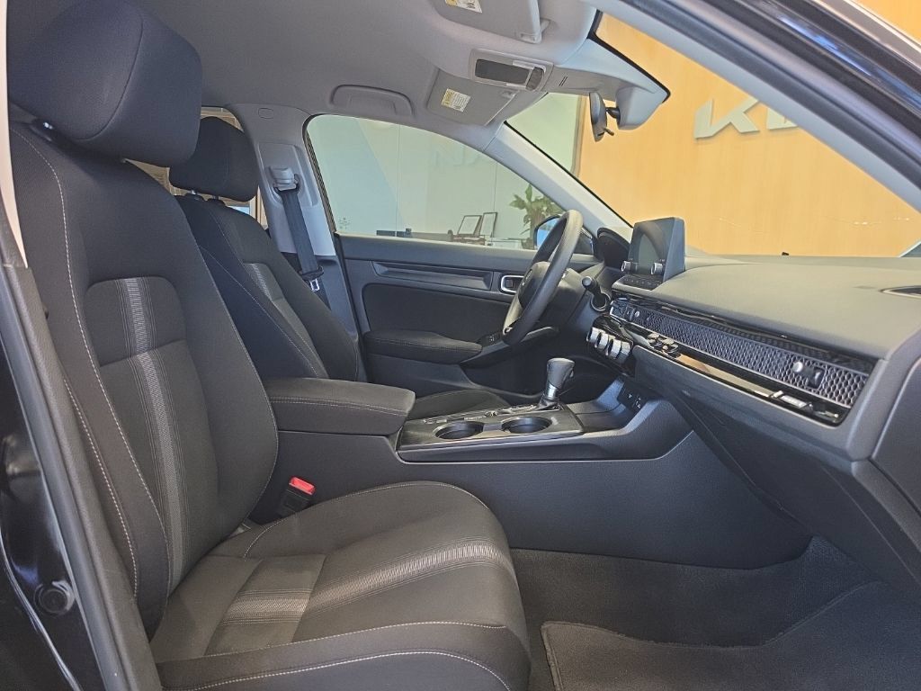 Used 2023 Honda Civic LX image 43