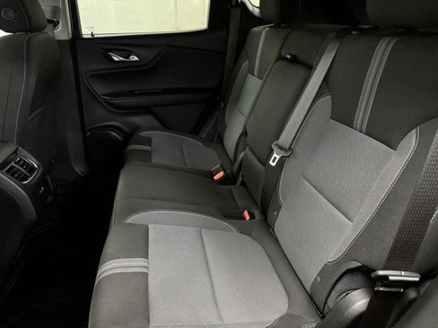 Used 2025 Chevrolet Blazer LT w/ Driver Confidence Package image 10