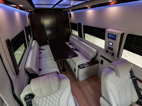 Used 2023 Mercedes-Benz Sprinter 3500 image 72