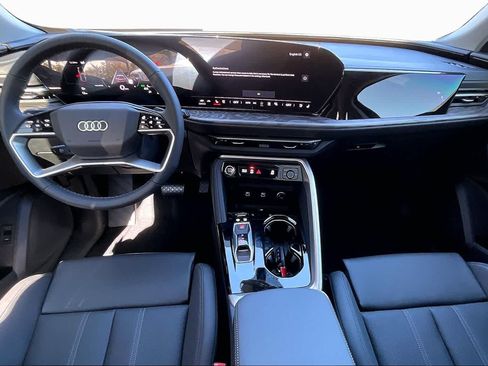Used 2025 Audi Q5 Premium Plus AWD/4WD image 5