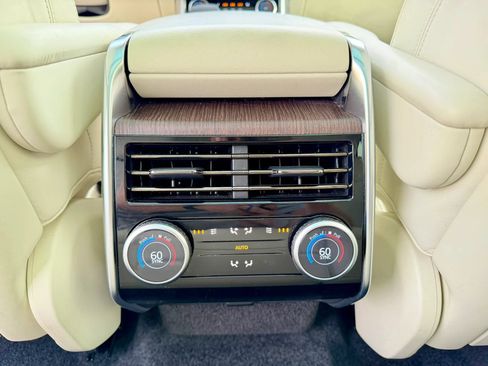 Used 2023 Land Rover Range Rover SE AWD/4WD image 37