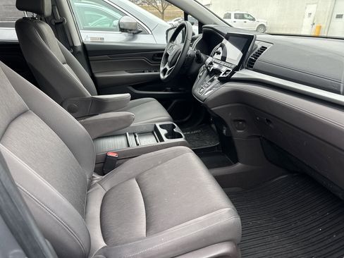 Certified 2023 Honda Odyssey EX image 10