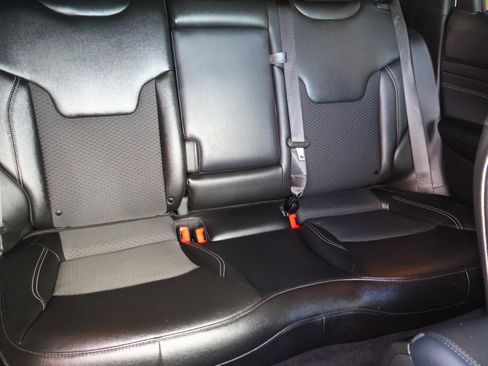 Used 2024 Jeep Compass Latitude w/ Altitude Special Edition image 16