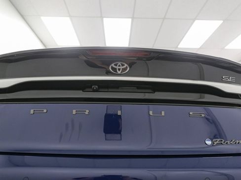 Used 2024 Toyota Prius Prime FWD image 11