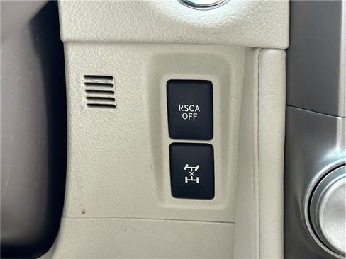 Used 2012 Lexus GX 460 image 31