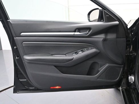 Used 2019 Nissan Altima 2.5 SL AWD/4WD image 7