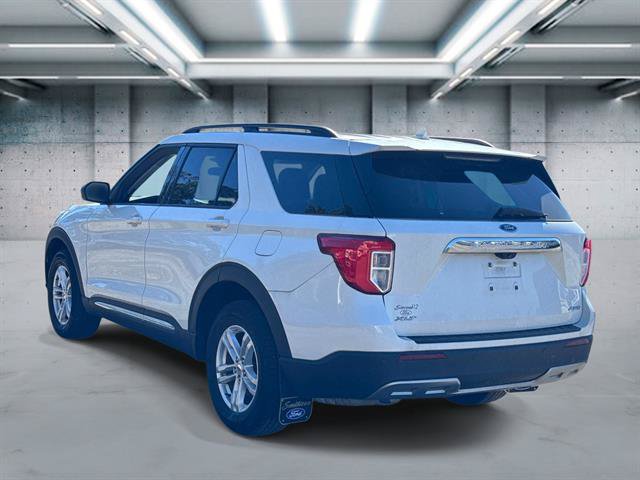 Certified 2023 Ford Explorer XLT w/ Equipment Group 202A AWD/4WD image 6