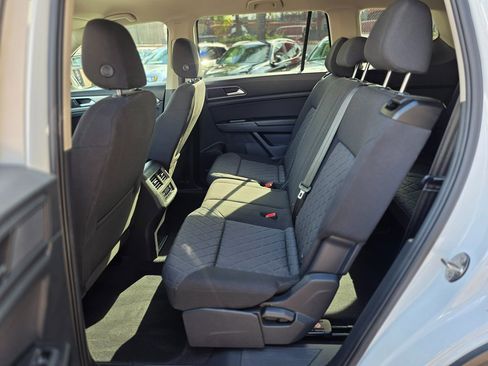 Used 2018 Volkswagen Atlas S image 25