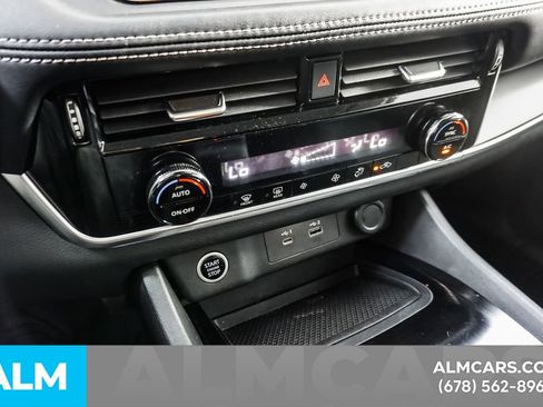Used 2022 Nissan Rogue SV FWD image 38