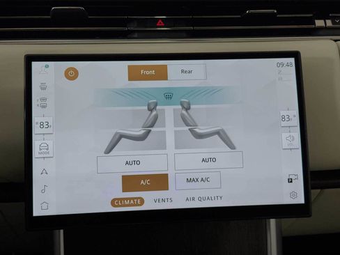 New 2025 Land Rover Range Rover SE image 17