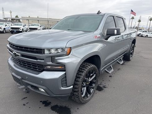 Used 2020 Chevrolet Silverado 1500 RST AWD/4WD image 2