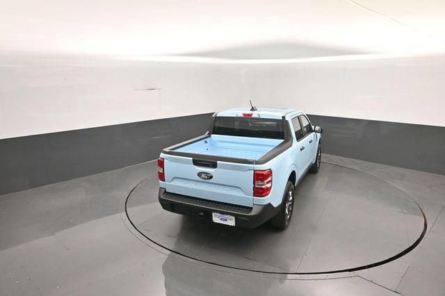 New 2026 Ford Maverick XLT w/ XLT Luxury Package FWD image 31