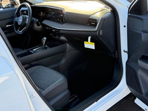 New 2026 Nissan Kicks SV w/ SV Premium Package FWD image 26