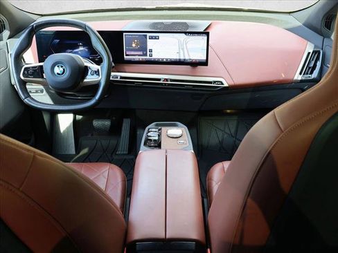 Certified 2024 BMW iX xDrive50 w/ Premium Package AWD/4WD image 25