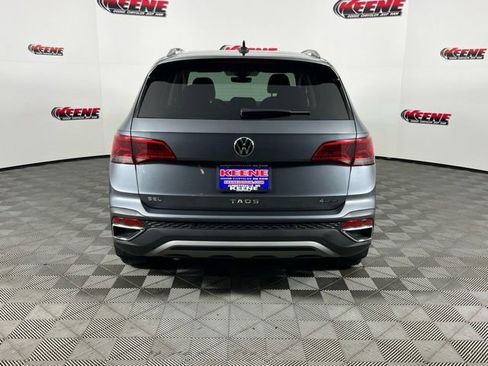 Used 2023 Volkswagen Taos SEL image 7