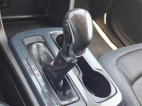 Used 2022 Chevrolet Colorado Z71 AWD/4WD image 22