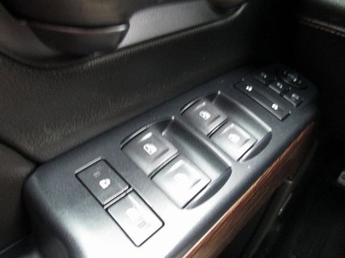 Used 2018 GMC Sierra 1500 Denali w/ Denali Ultimate Package image 29