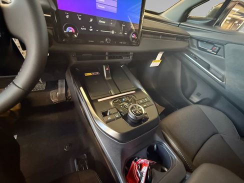New 2026 Toyota C-HR AWD/4WD image 18