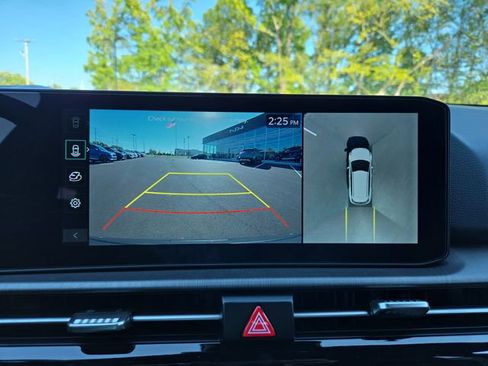 New 2026 Kia Sportage X-Line w/ X-Line Technology Package AWD/4WD image 12