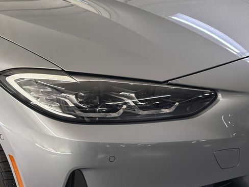 Used 2024 BMW 430i Convertible w/ Premium Package RWD image 11
