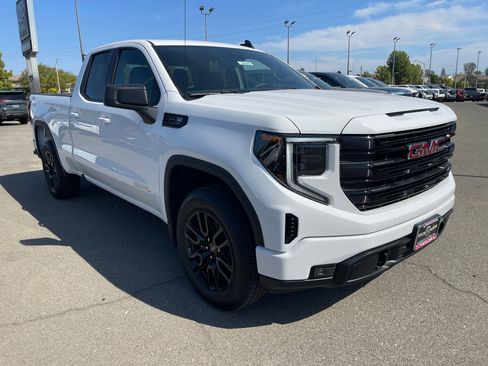 New 2026 GMC Sierra 1500 Elevation image 3