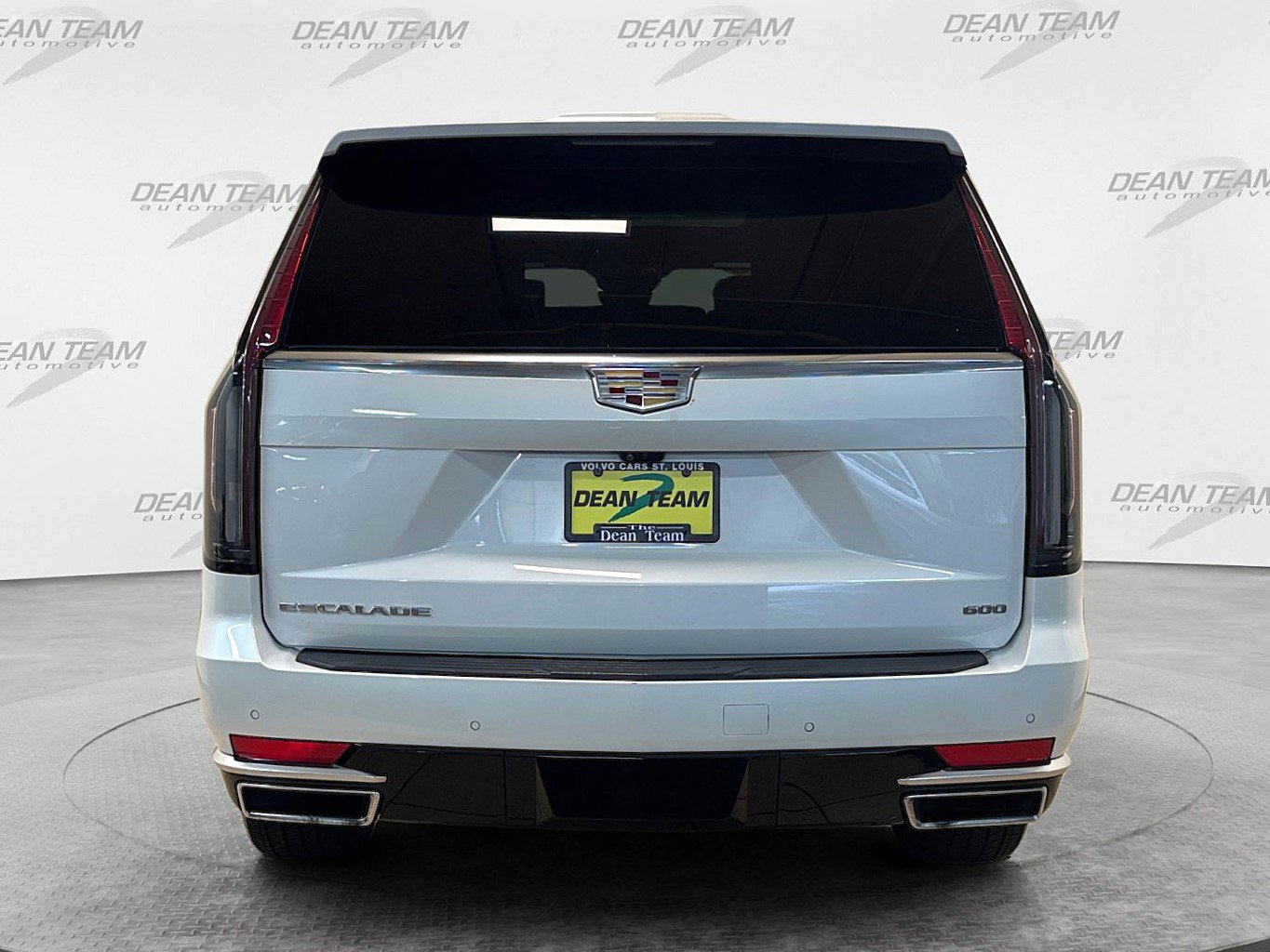 Used 2023 Cadillac Escalade Premium Luxury w/ Performance Package AWD/4WD image 8